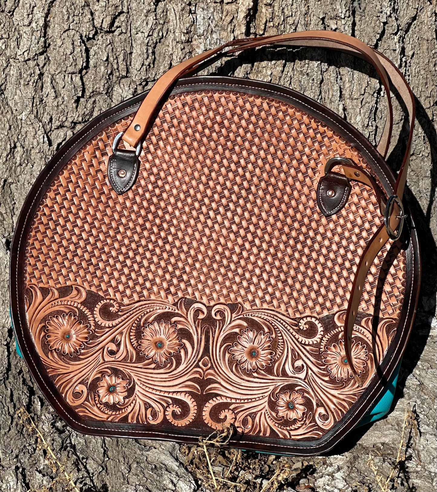 Tooled single rope bag